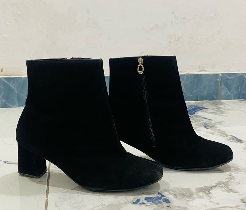 Stylish Black Ankle Boots