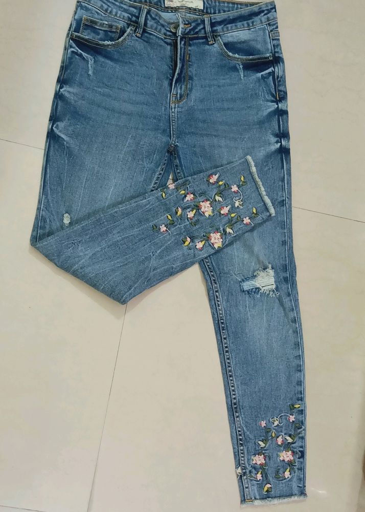 Madame Embroidery Jeans