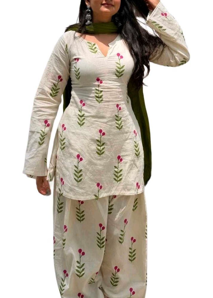 Women's White Floral Kurta Set