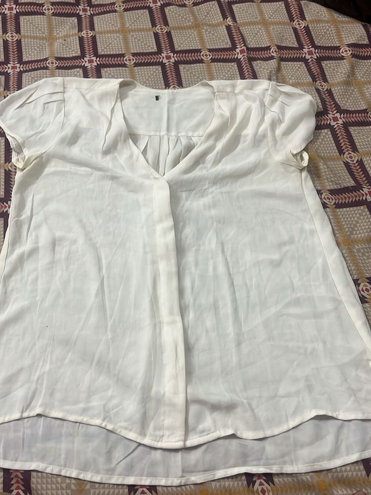Elegant White V-Neck Top