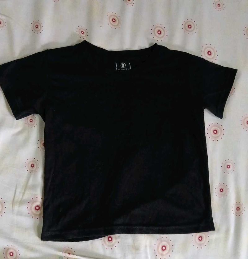 Black Basic croptop