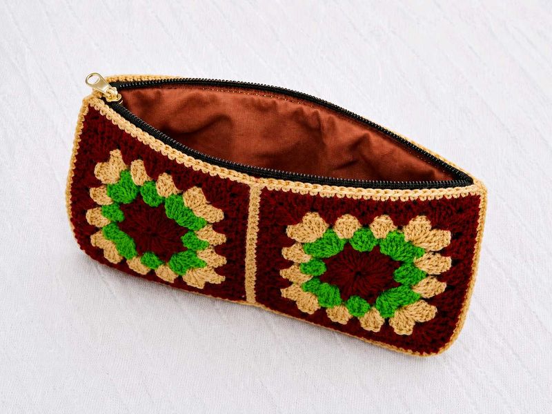 crochet pouch