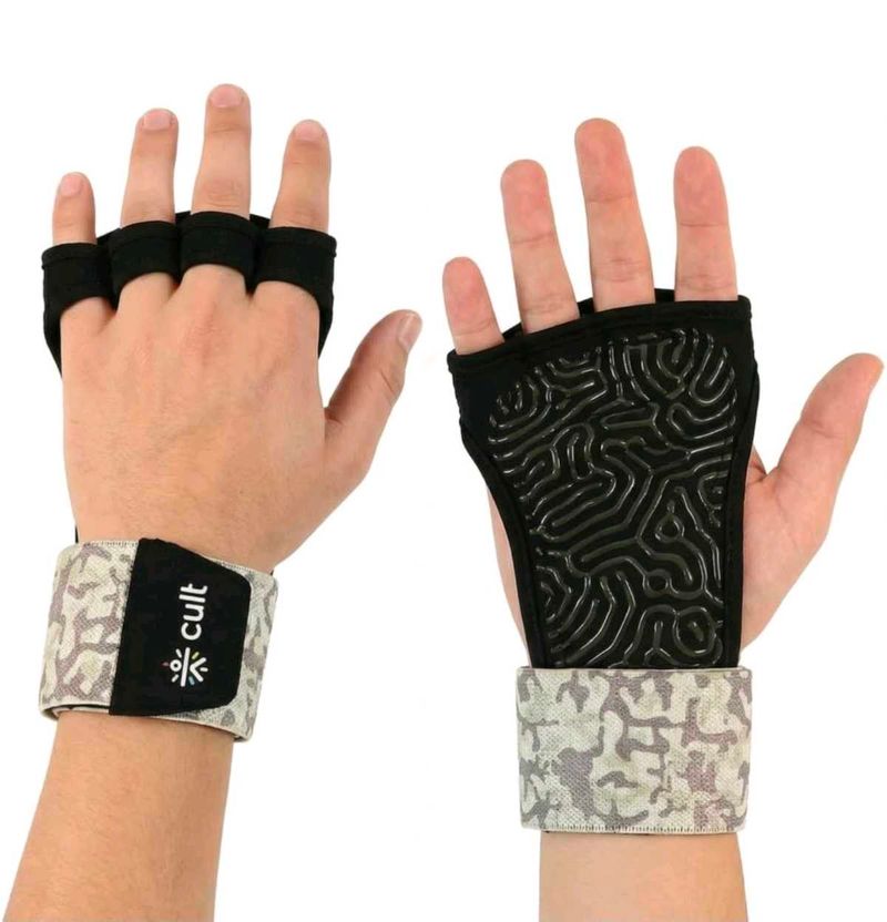 Cult Fitness exercise Gloves