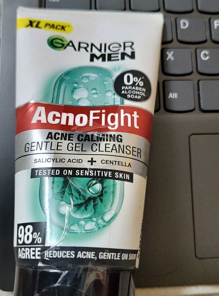 Garnier Men AcnoFight Cleanser