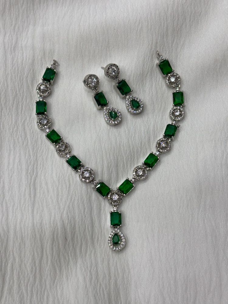 Emerald Green Necklace Set