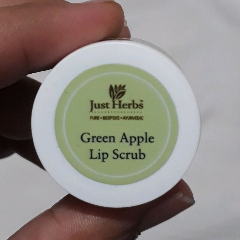 Just herbs Green Apple Lip Scrub