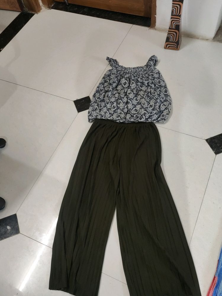 Daily Wear Clothes But Used Only 2 Time