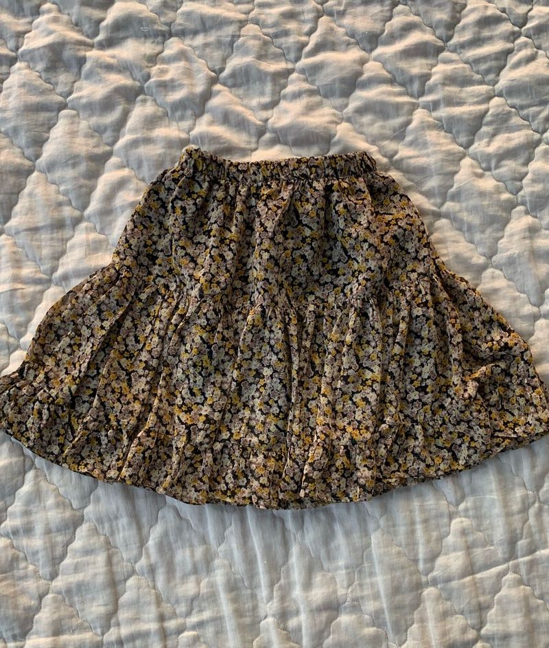 Floral Print Tiered Mini Skirt