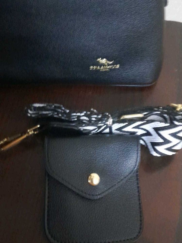 Chic Black Crossbody Bag with Detachable Pouch