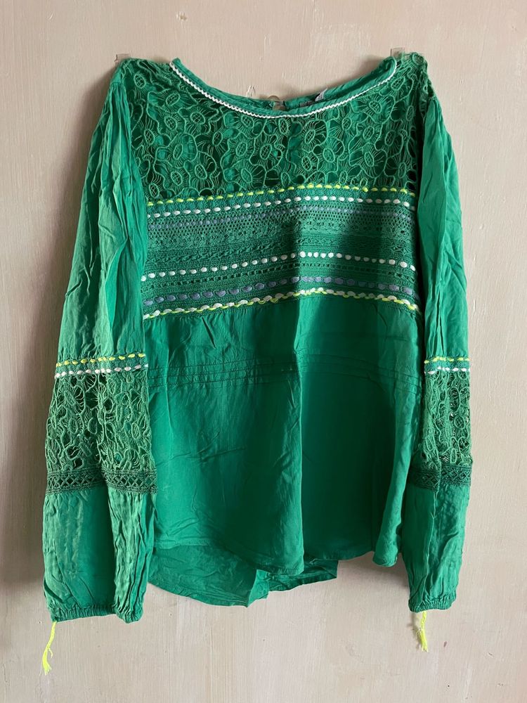 Beautiful Green Lace Top