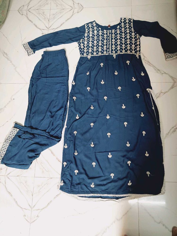 Blue Embroidered Kurta Set with Pants