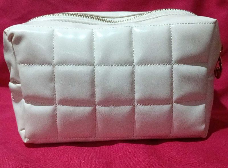 nykaa luxe Quilted Cosmetic Bag