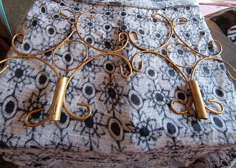 Vintage Gold Metal Flower Hangings (1pair)