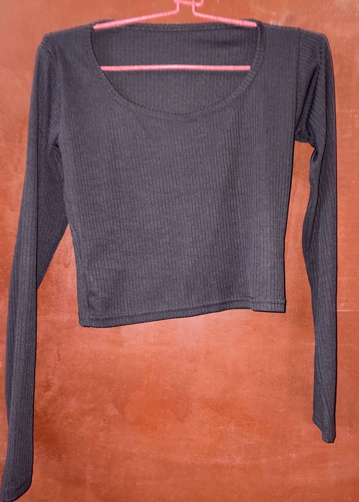 Crop Top - Long Sleeve