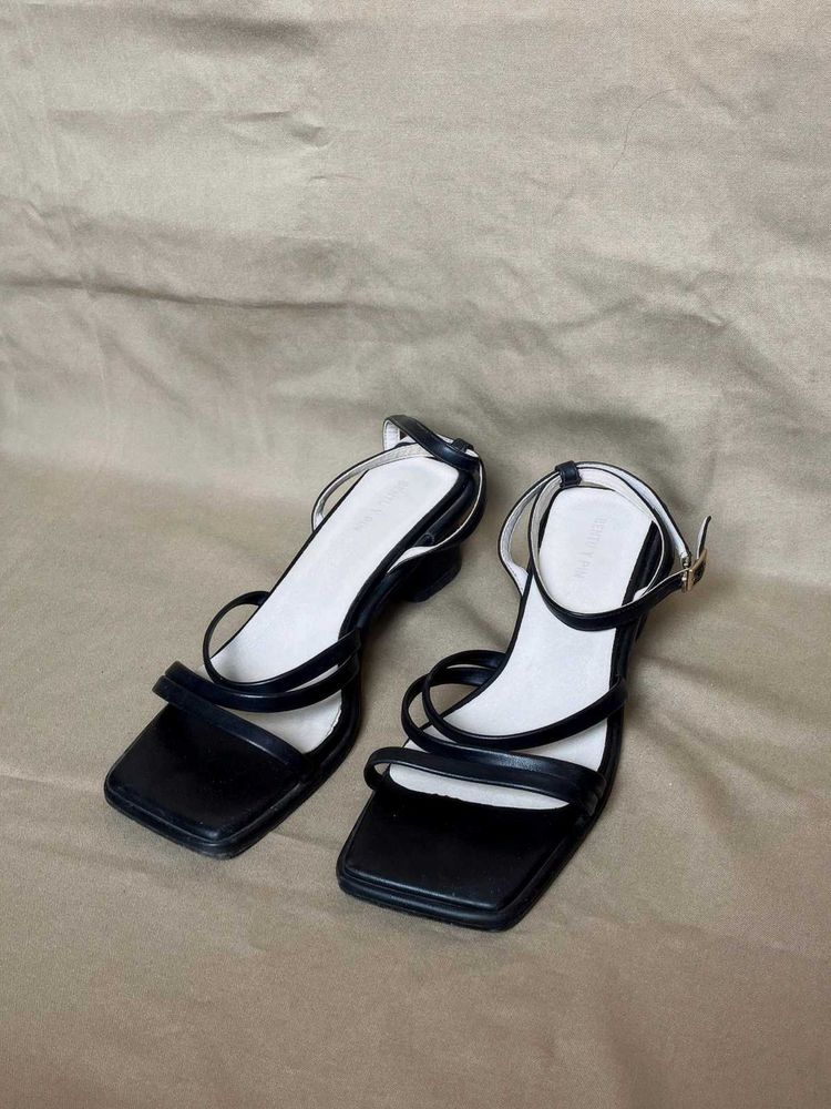 Stylish Black Square Toe Strappy Heels