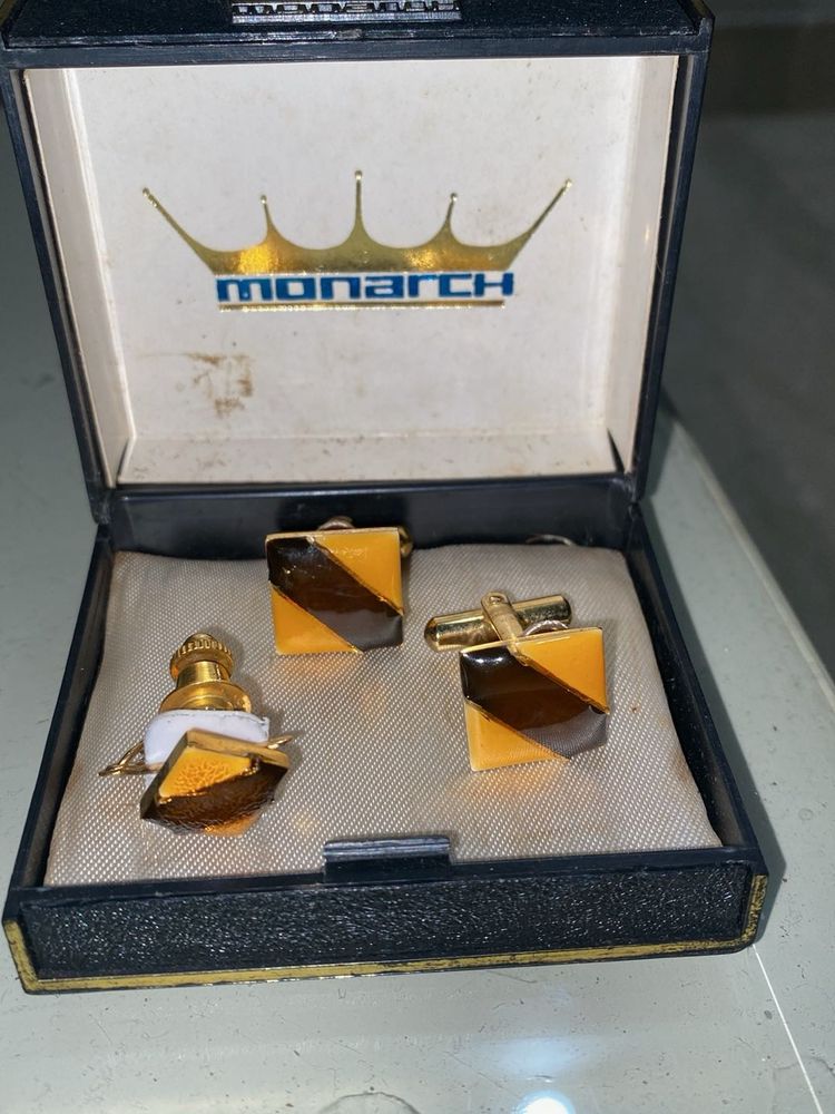 Glossy Cufflink And Shirt/Kurta Button Combo