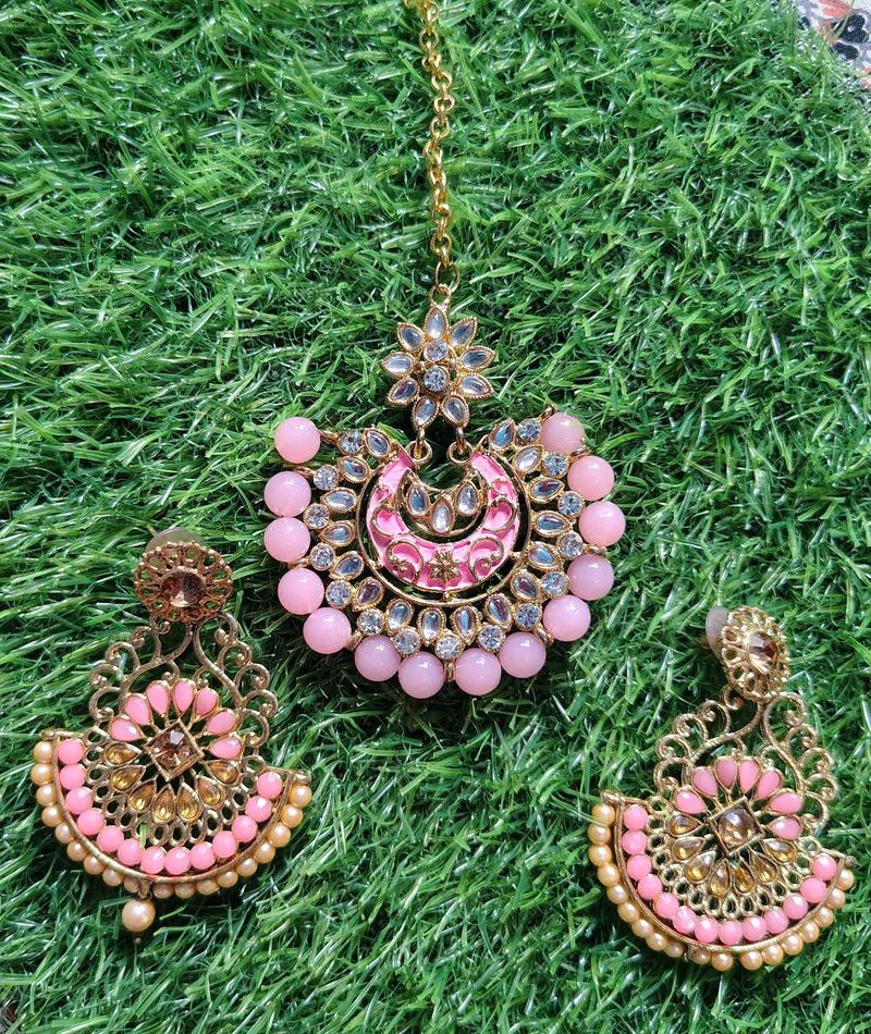 Elegant Pink &amp; Gold Maang Tikka and Earrings Set