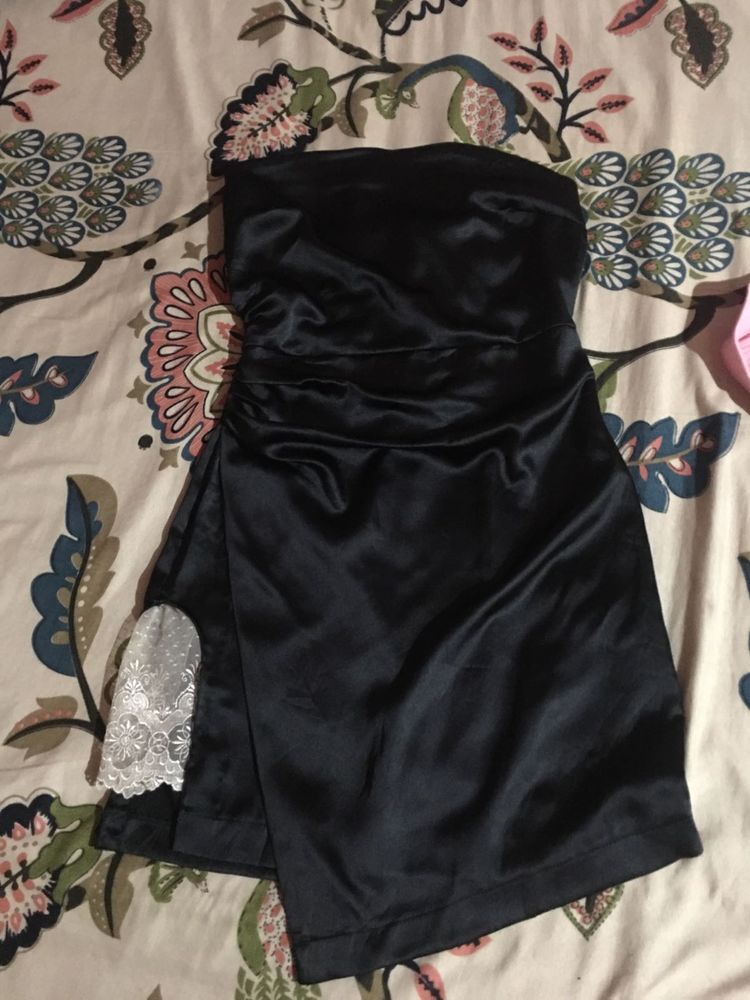 Elegant Black Strapless Dress