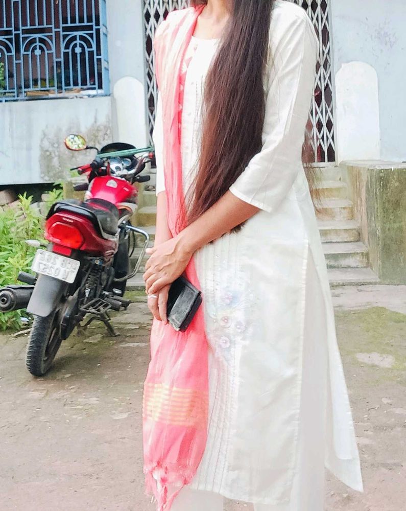 Elegant White Kurta Set