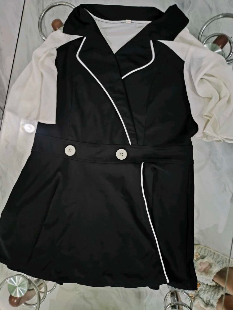 Chic Black &amp; White Collared Dress