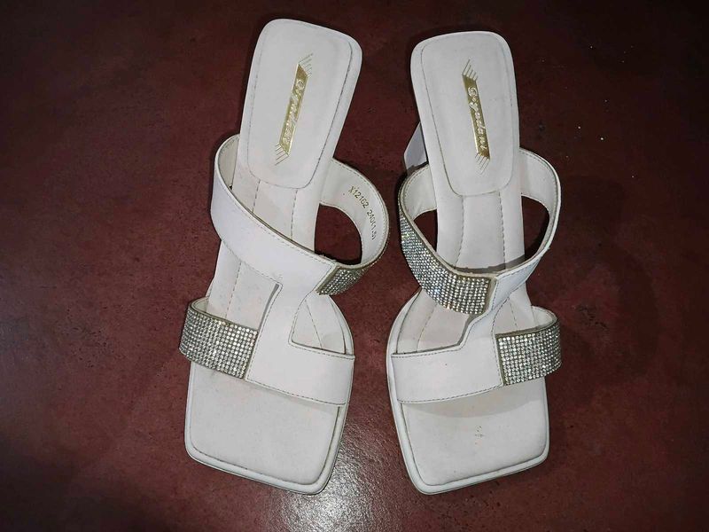 white colour high heels 🤍