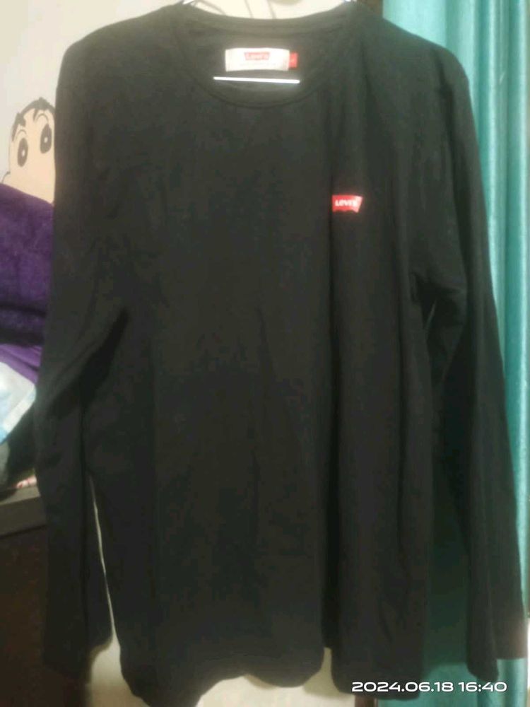 Used Full Sleeves Cotton Tshirt