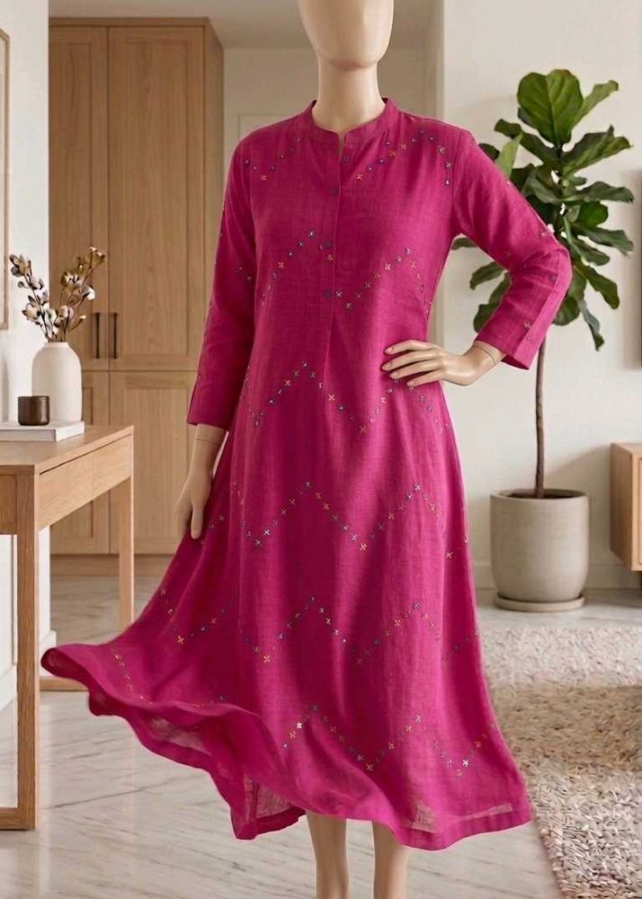 Sitayya Women's Fuchsia Embroidered A-Line Kurta