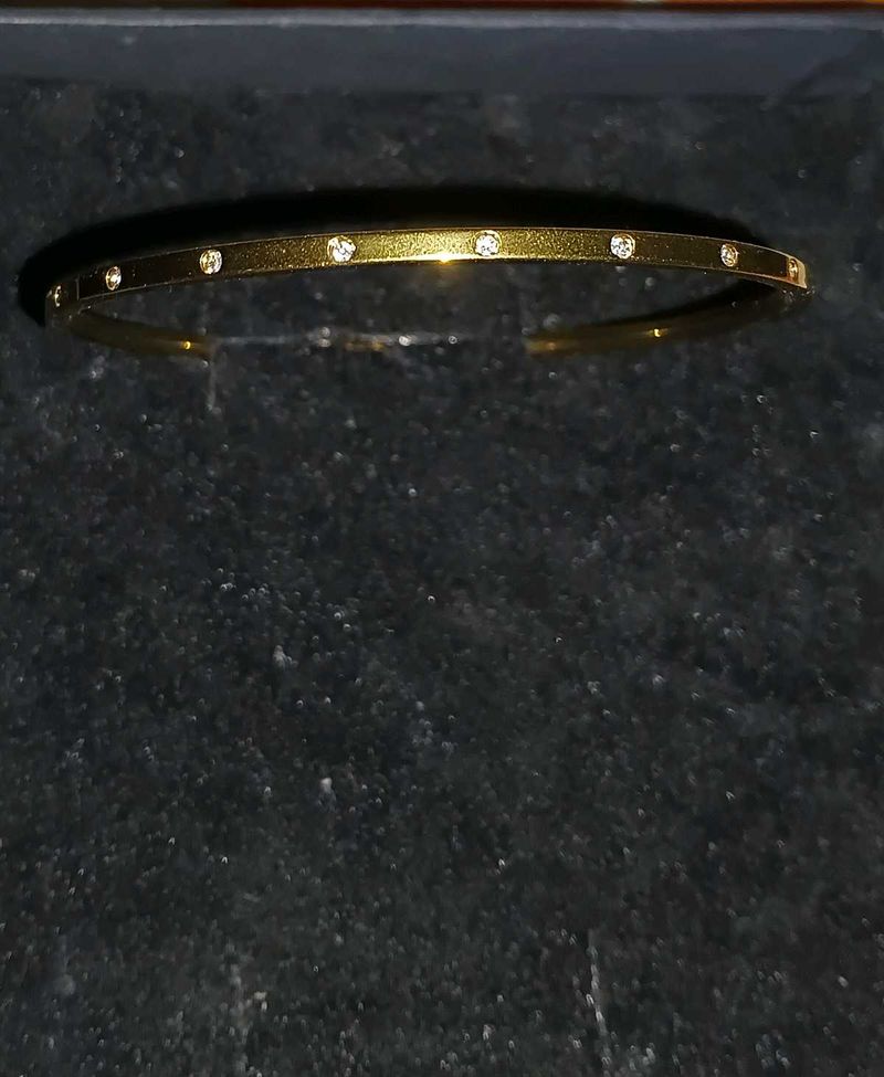 Gold Tone Bracelet with Crystals