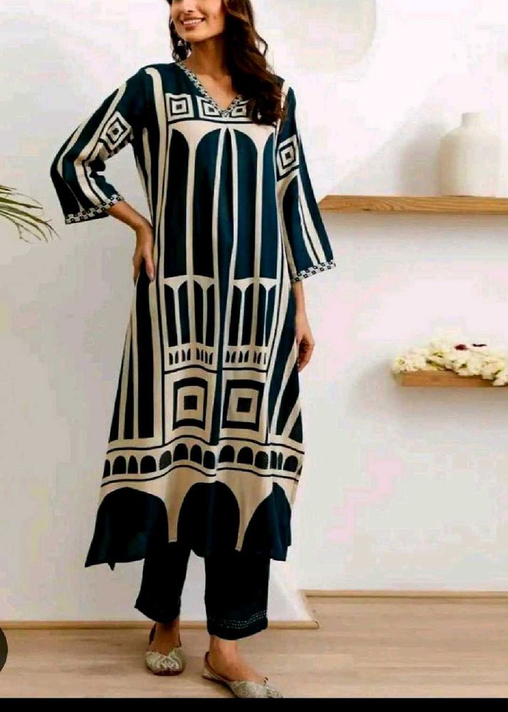 Elegant Geometric Print Kurta Set