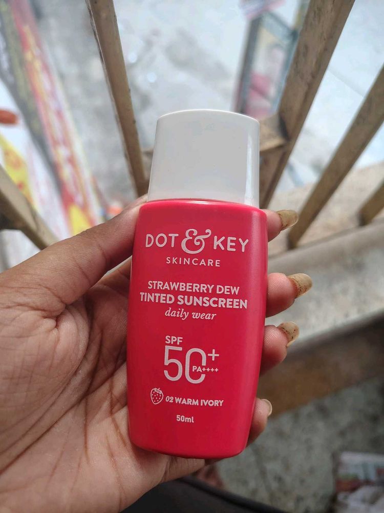 Dot &amp; Key Tinted Sunscreen SPF 50+