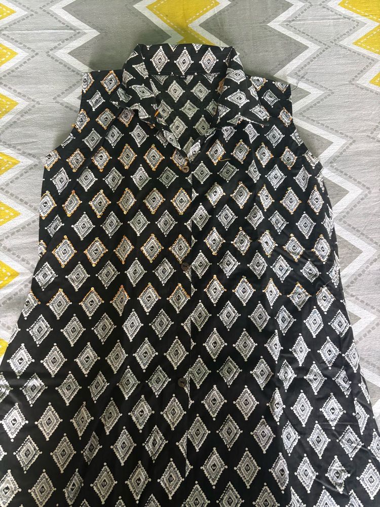 Sleeveless Black Diamond Print Kurta