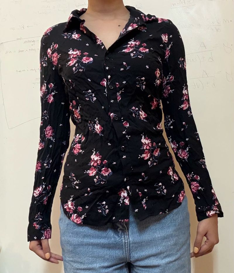 H&amp;M Floral Button-Down Top