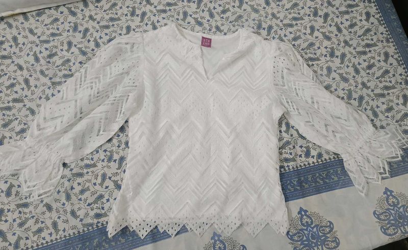 White Lace Puff Sleeve top