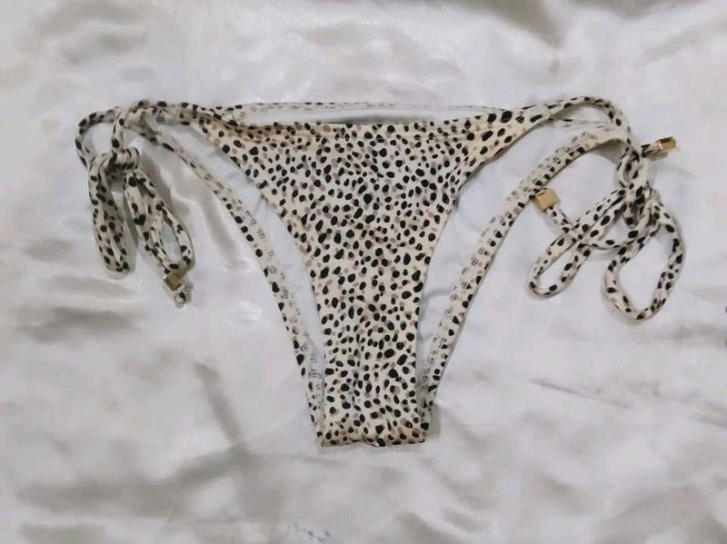 Victoria's Secret Print Bikini panty