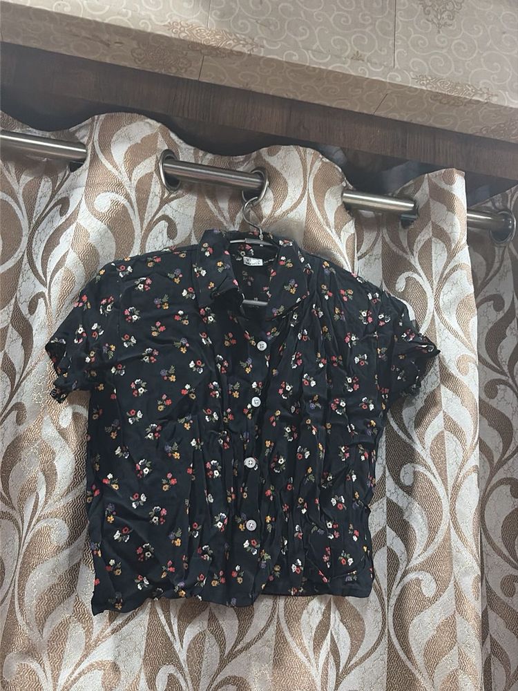 Black floral top