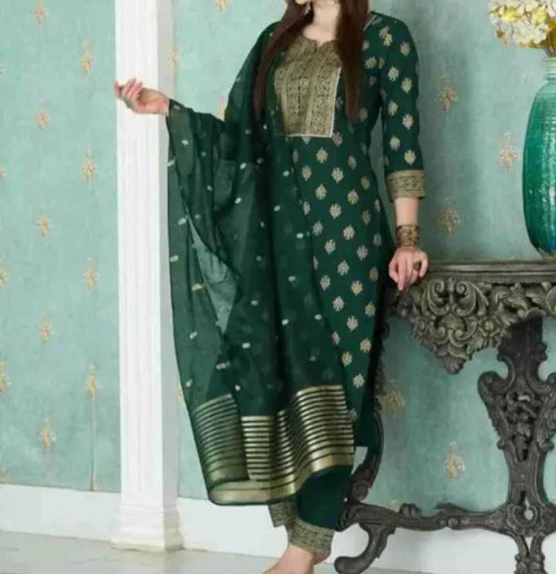 Elegant Green Kurta Set with Dupatta