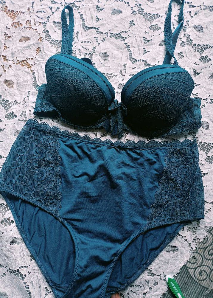 Teal Lace Bra and Panty Set
