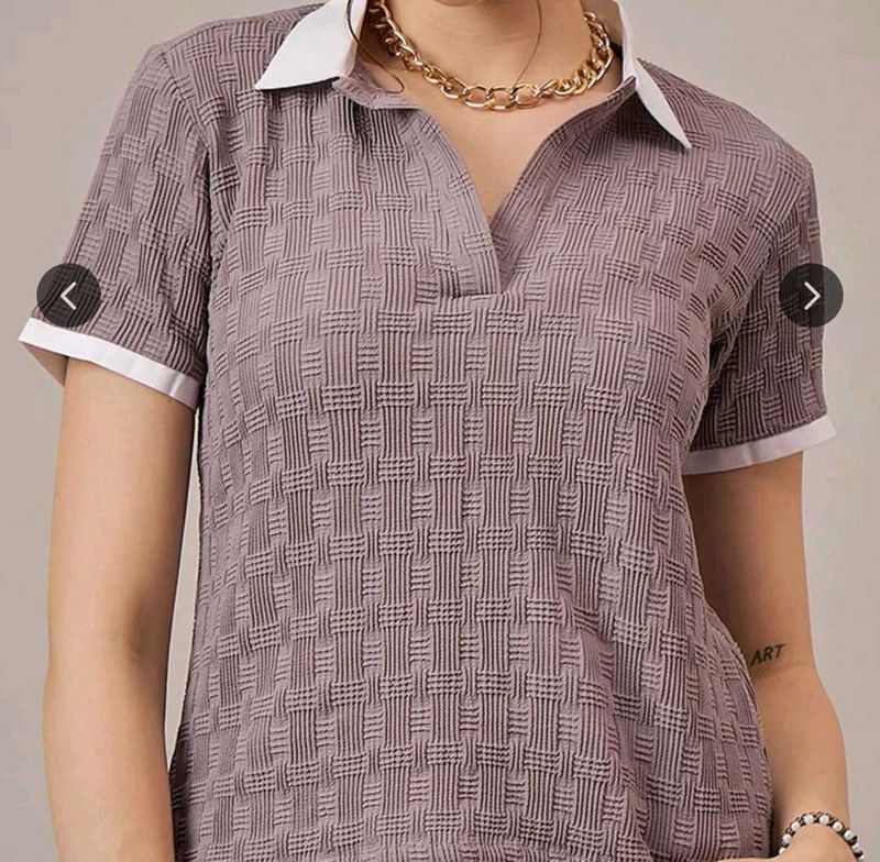Textured Collared Short Sleeve Top