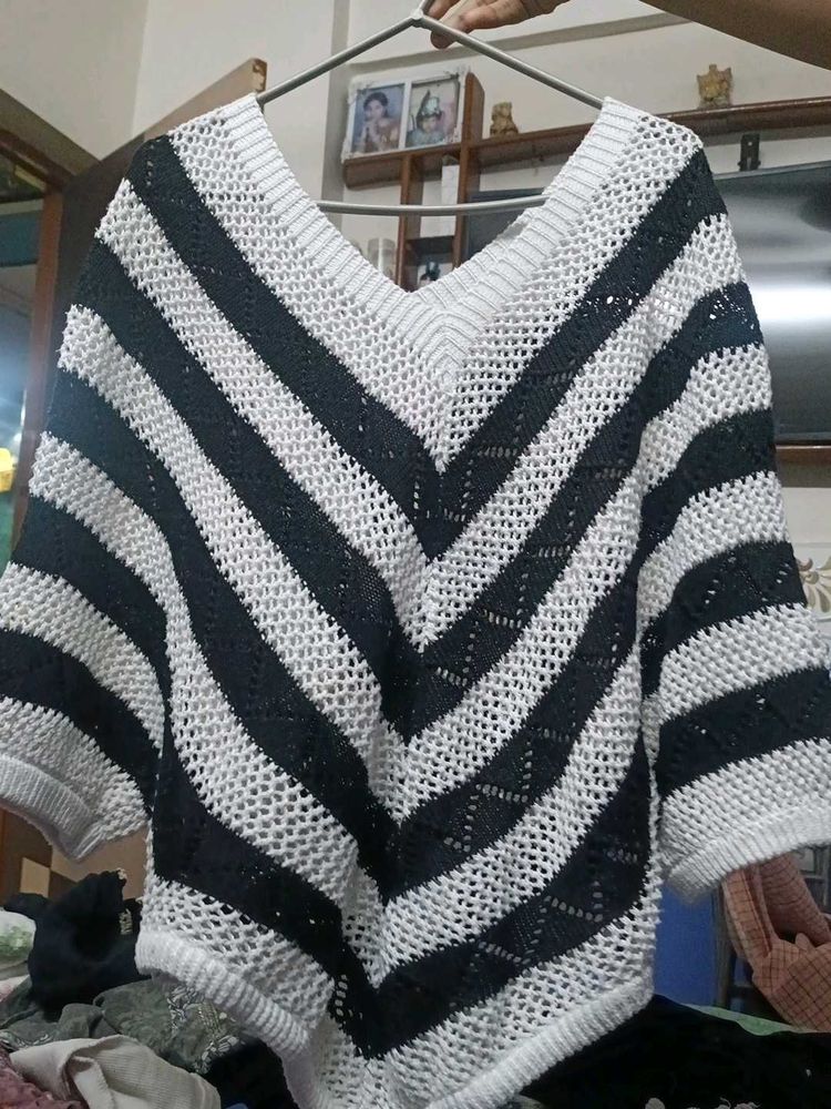 Chic Striped Knit Top