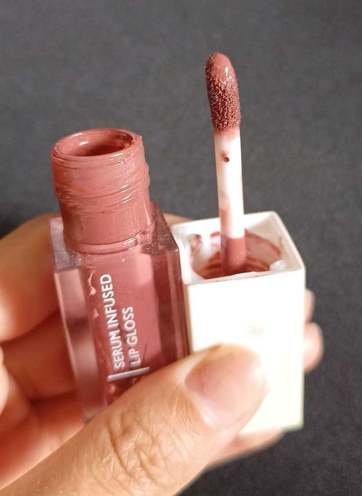 Just Herbs Lip Gloss (Shade- Glimmering Cocoa)