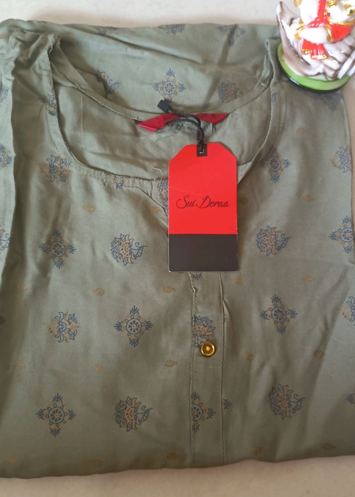 Paachi Green Printed Branded Kurta With 3/4 Sleeves