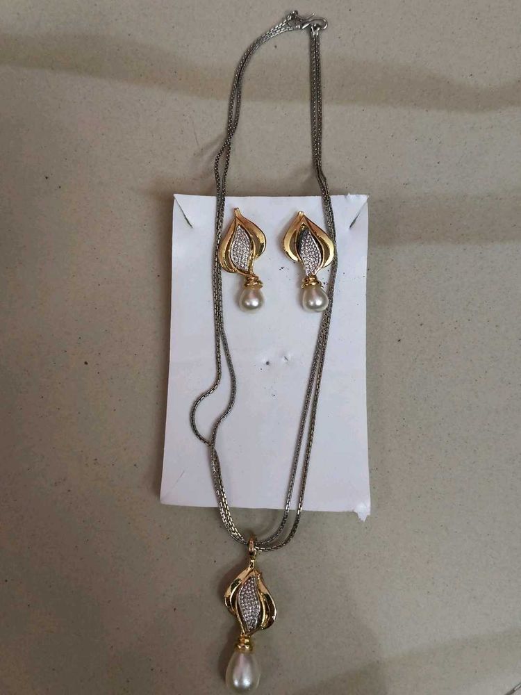 Elegant Pearl Pendant and Earring Set
