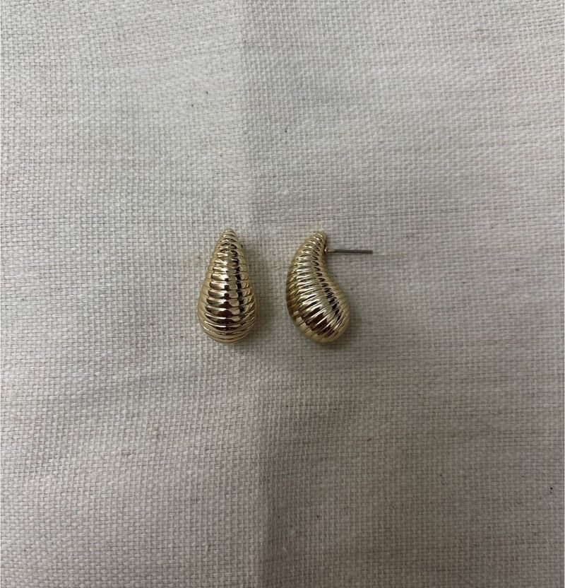 Pack of 10 Golden Earrings