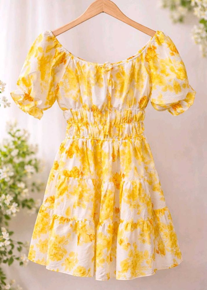 Sale Price! Pretty Yellow Mini Dress 👗💛