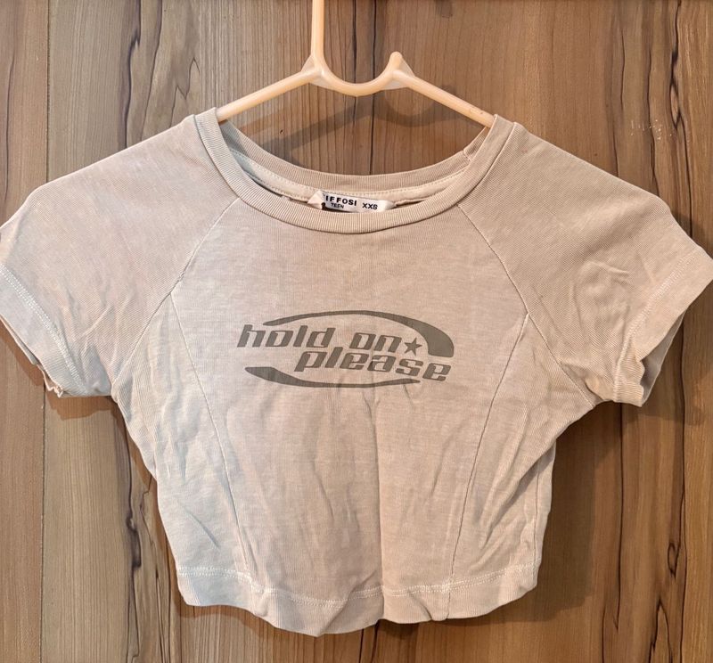 Crop T-Shirt "hold on please"