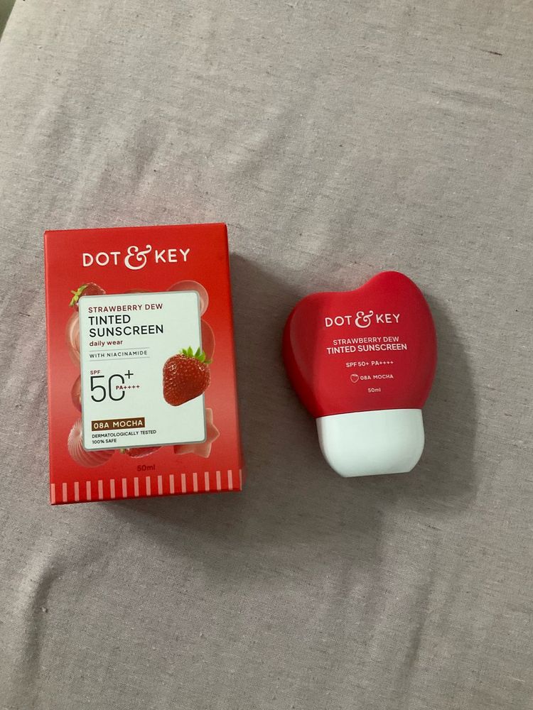 Dot &amp; Key Strawberry Dew Tinted Sunscreen SPF 50+