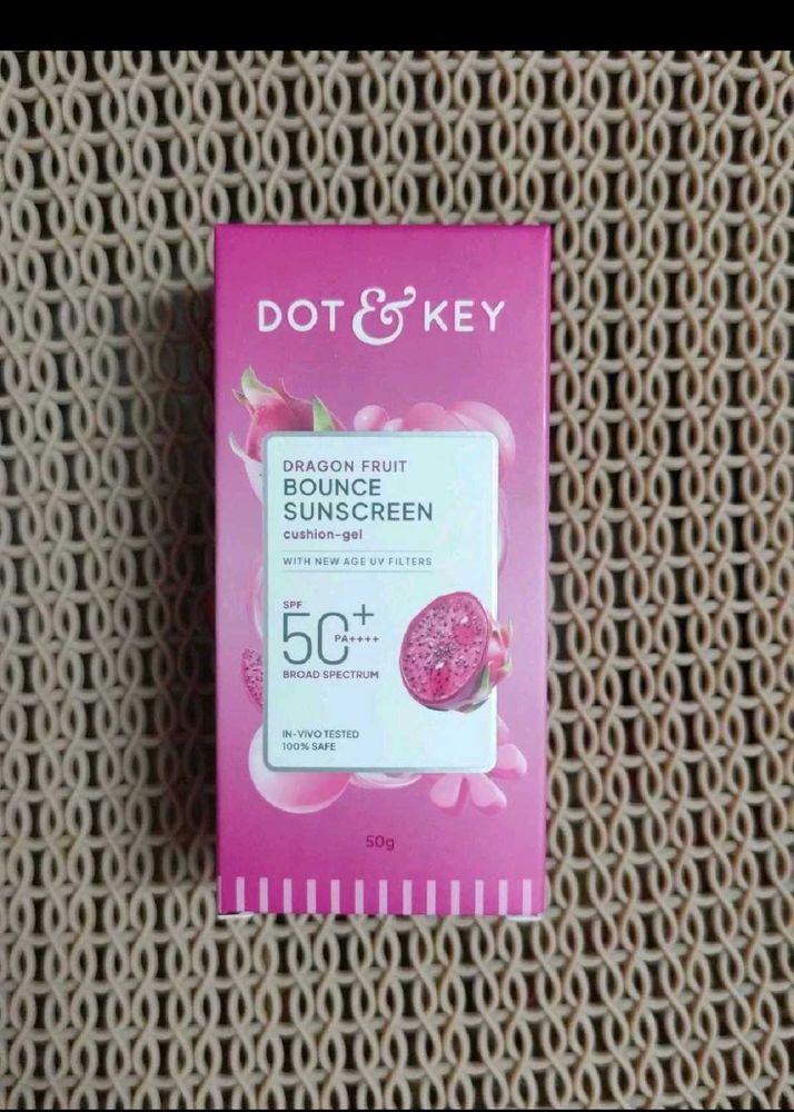 Dot &amp; Key Dragon Fruit Sunscreen SPF 50+