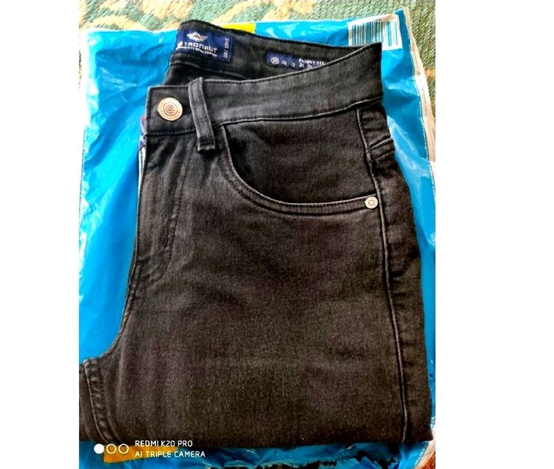 🖤BLACK MIDRISE JEANS🖤👖