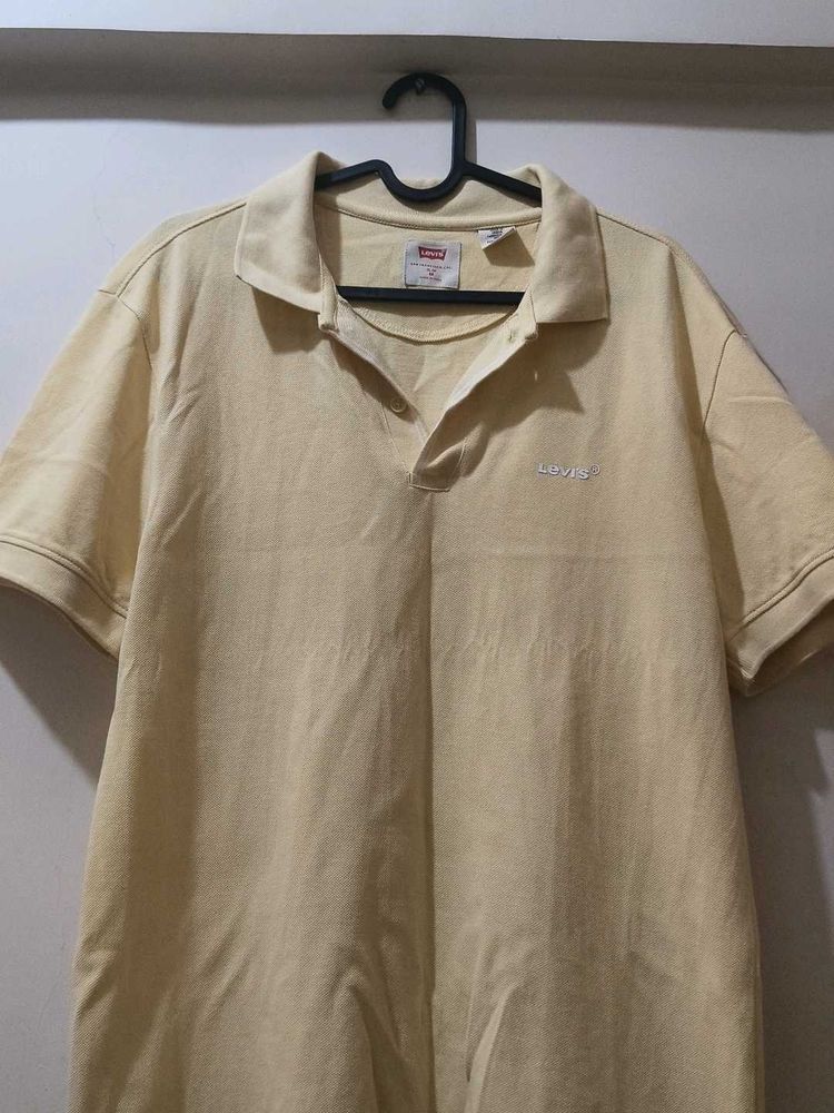 orginal Levi's Yellow Polo T-Shirt
