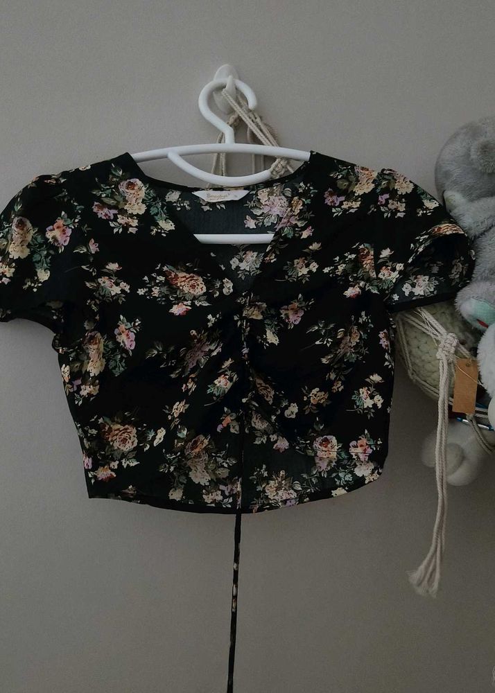 Floral Print Ruched Crop Top